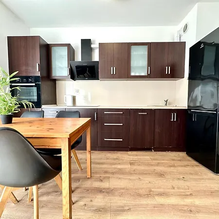 Apartman Mieszkanie Ogrod I Parking *